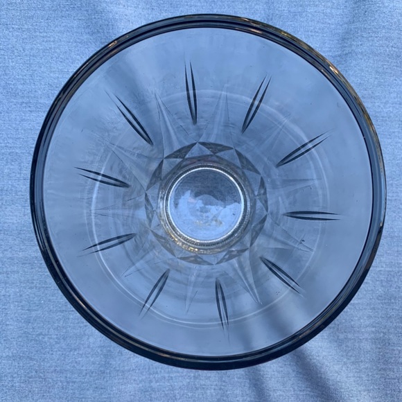 Syndicate Sales Inc 9" Glass Vase (Gift with Purchase) - Picture 6 of 9